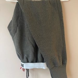 Nike grey sweatpants w blue logo